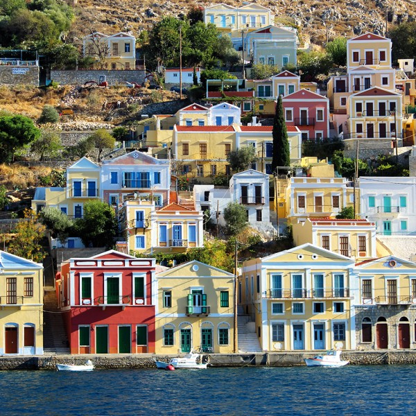 ASIT’s Thessaloniki to Corfu tour includes a visit to Corfu’s harbour, with its multicoloured houses